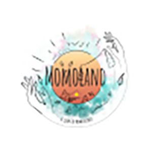 MOMOLAND 